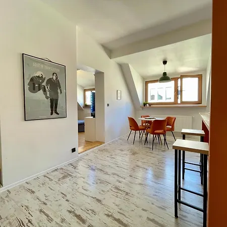 93 M2 Kino Na Dachu Rynek Вроцлав