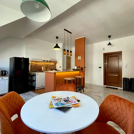 93 M2 Kino Na Dachu Rynek * Вроцлав