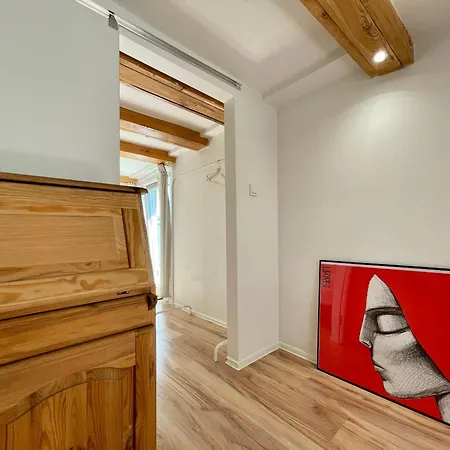 93 M2 Kino Na Dachu Rynek * Вроцлав