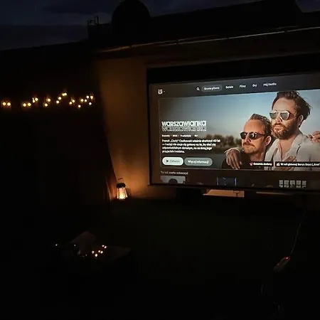 Апартаменты 93 M2 Kino Na Dachu Rynek *